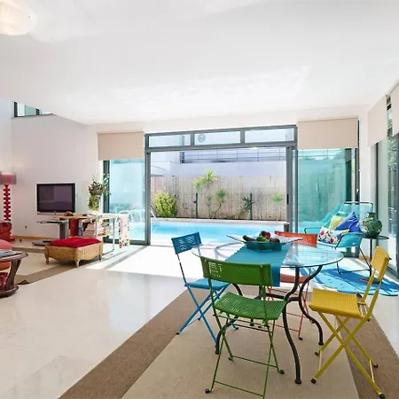 Villa Fantastiva Com 5 Quartos E Piscina