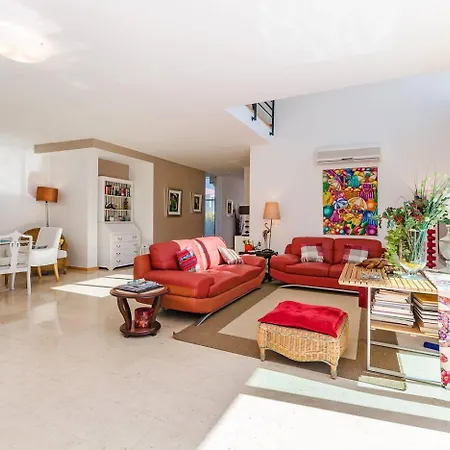فيلة Fantastiva Com 5 Quartos E Piscina *
