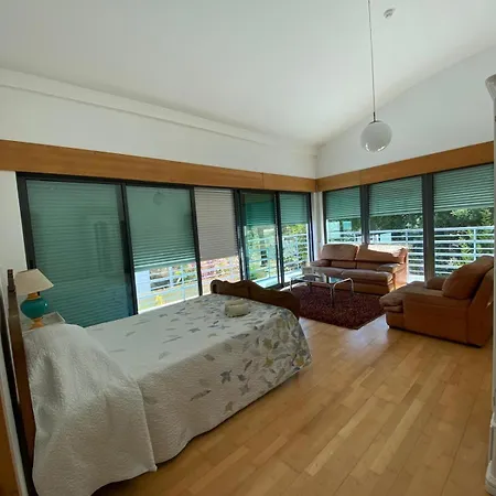 Fantastiva Com 5 Quartos E Piscina Villa *